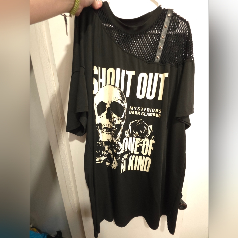 Black Graphic Tee with Skull Design